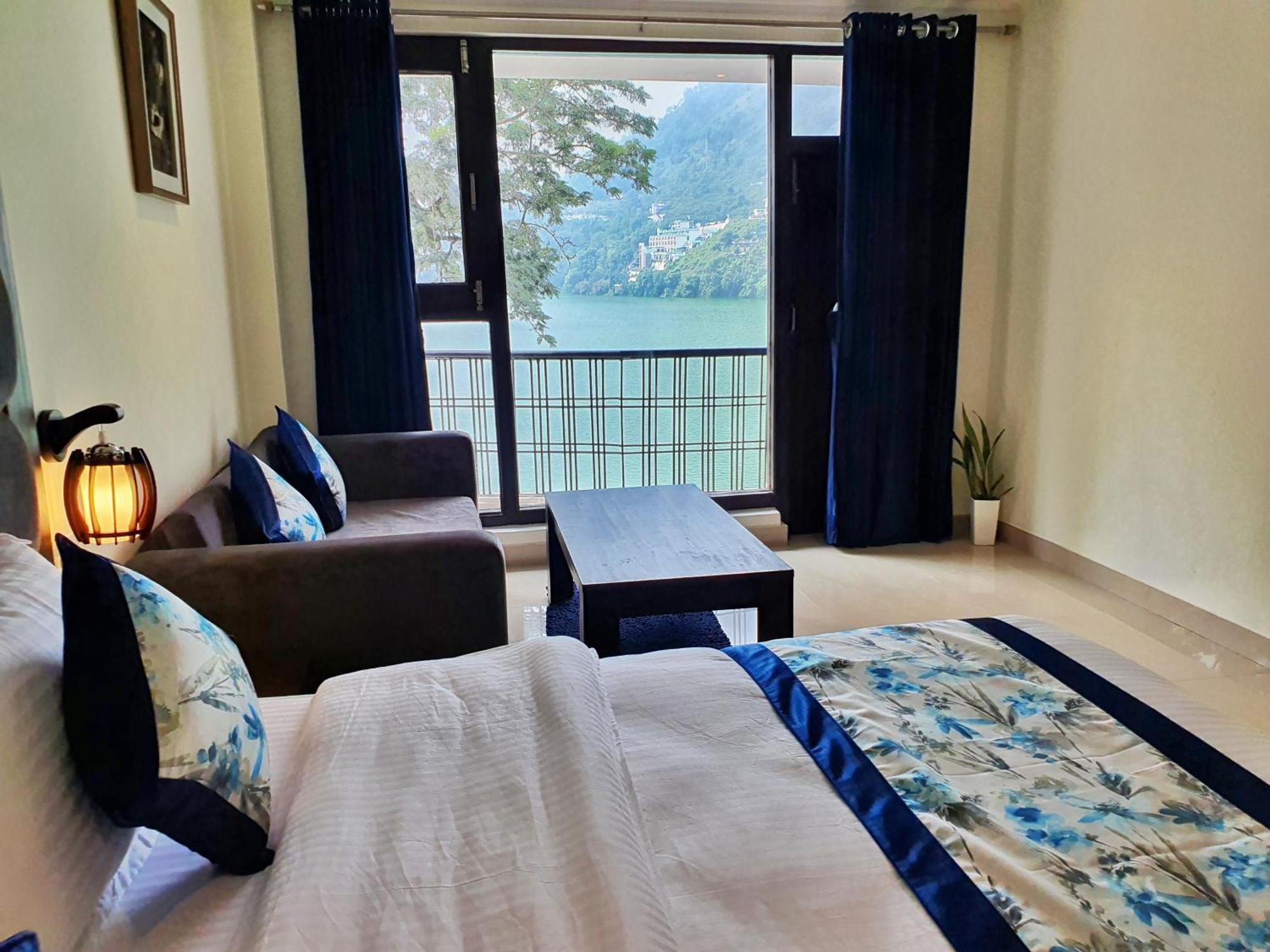 The Lake Hill Nainital Exteriör bild