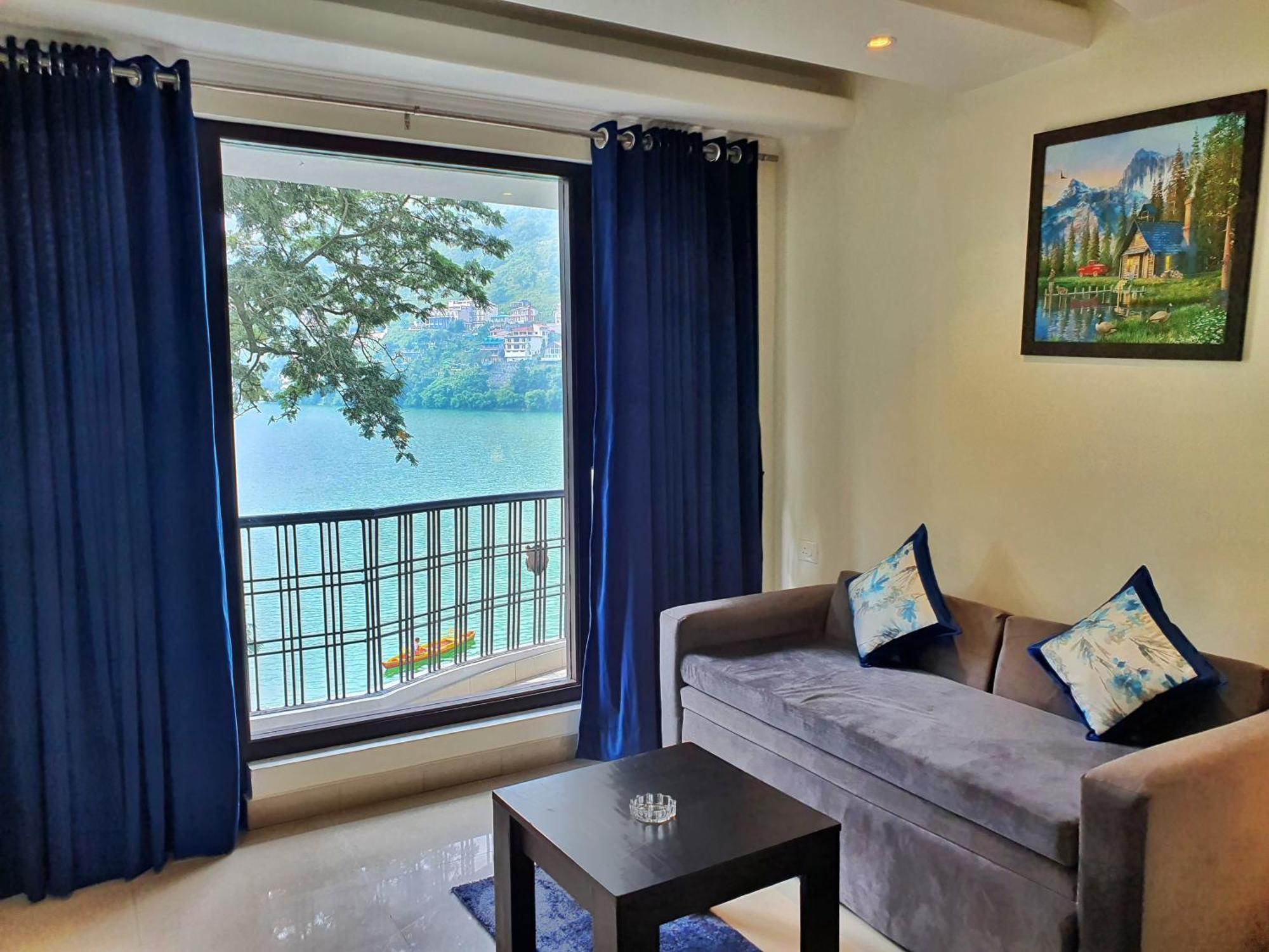 The Lake Hill Nainital Exteriör bild